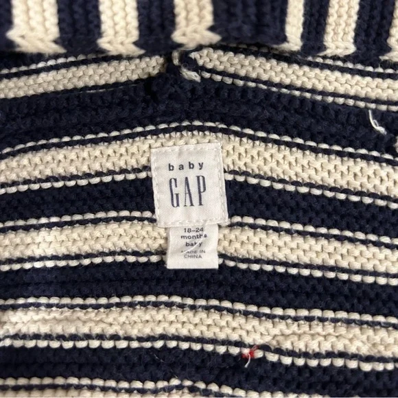 Baby Gap Striped Knit Bear Hoodie Sweater. - Picture 3 of 4